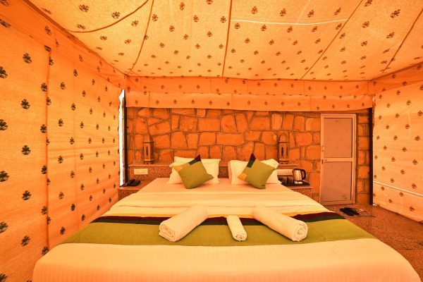 Desert-tent-in-jaisalmer